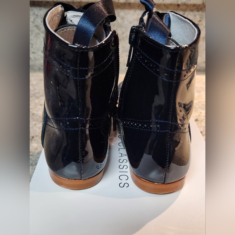 Boots - Picture 3 of 3